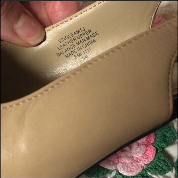 🔴 Nine West Leather slingback heels bone color EUC - Picture 4 of 8
